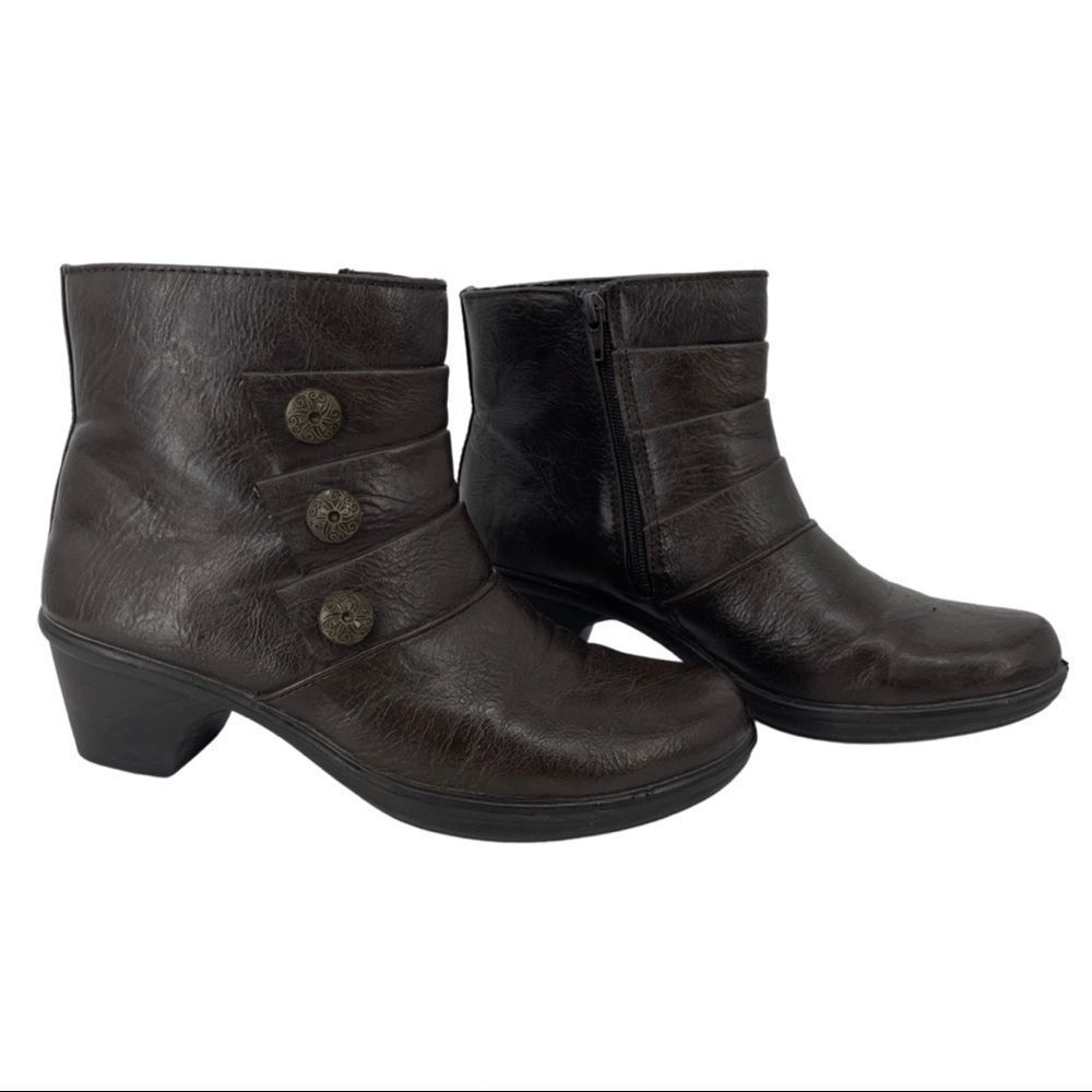 Easy Street “Arlene” Brown Ankle Boots – Size 7.5